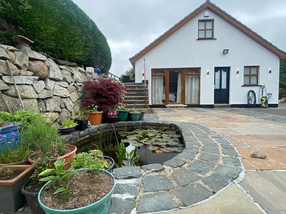 Country Cottage Close To The City. ニューリー エクステリア 写真